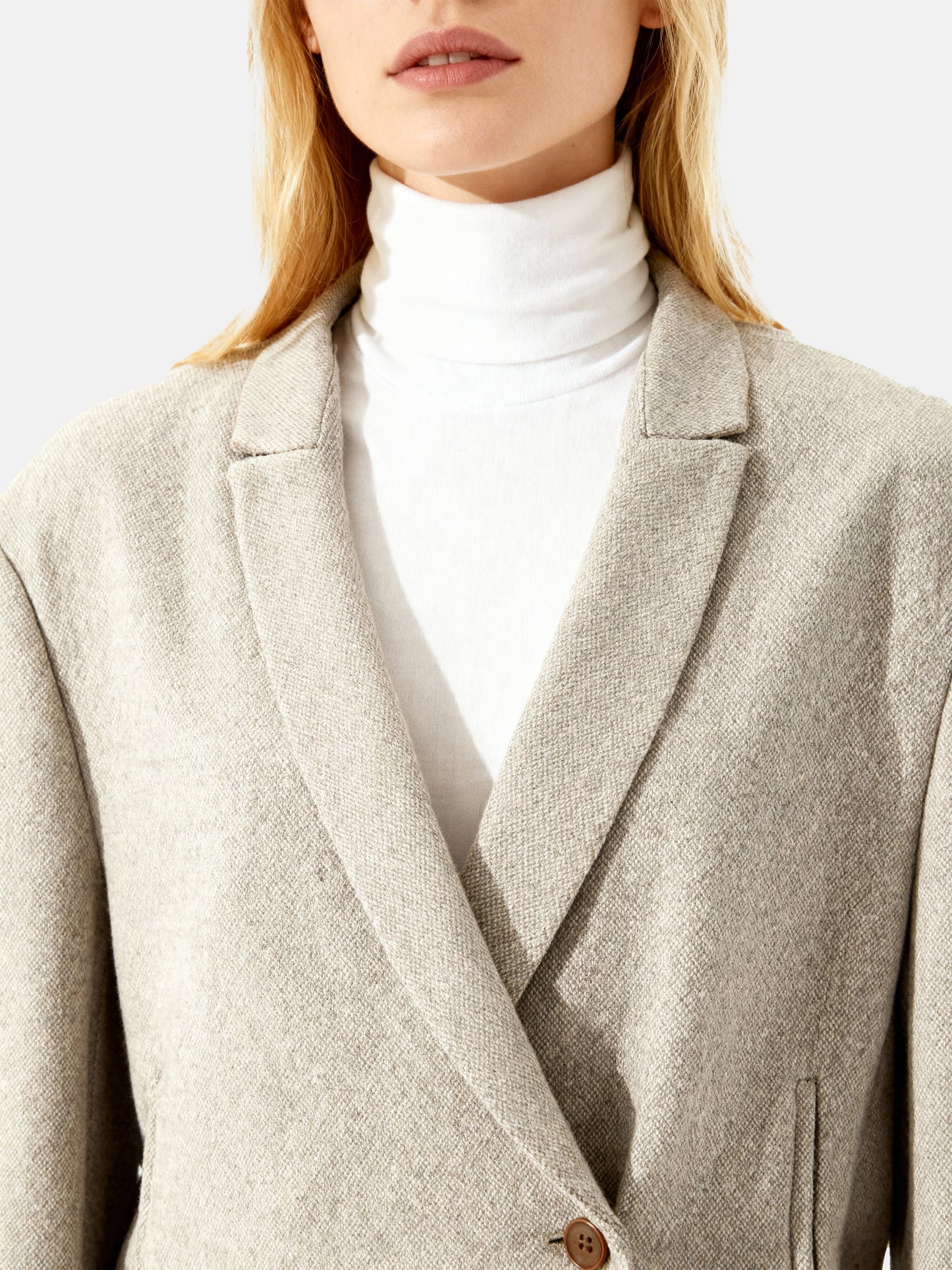 SELVANE Structured V-Neck Tailored Jacket, cropped and boxy with a clean V-neck, tonal contrast collar, and natural horn buttons.
