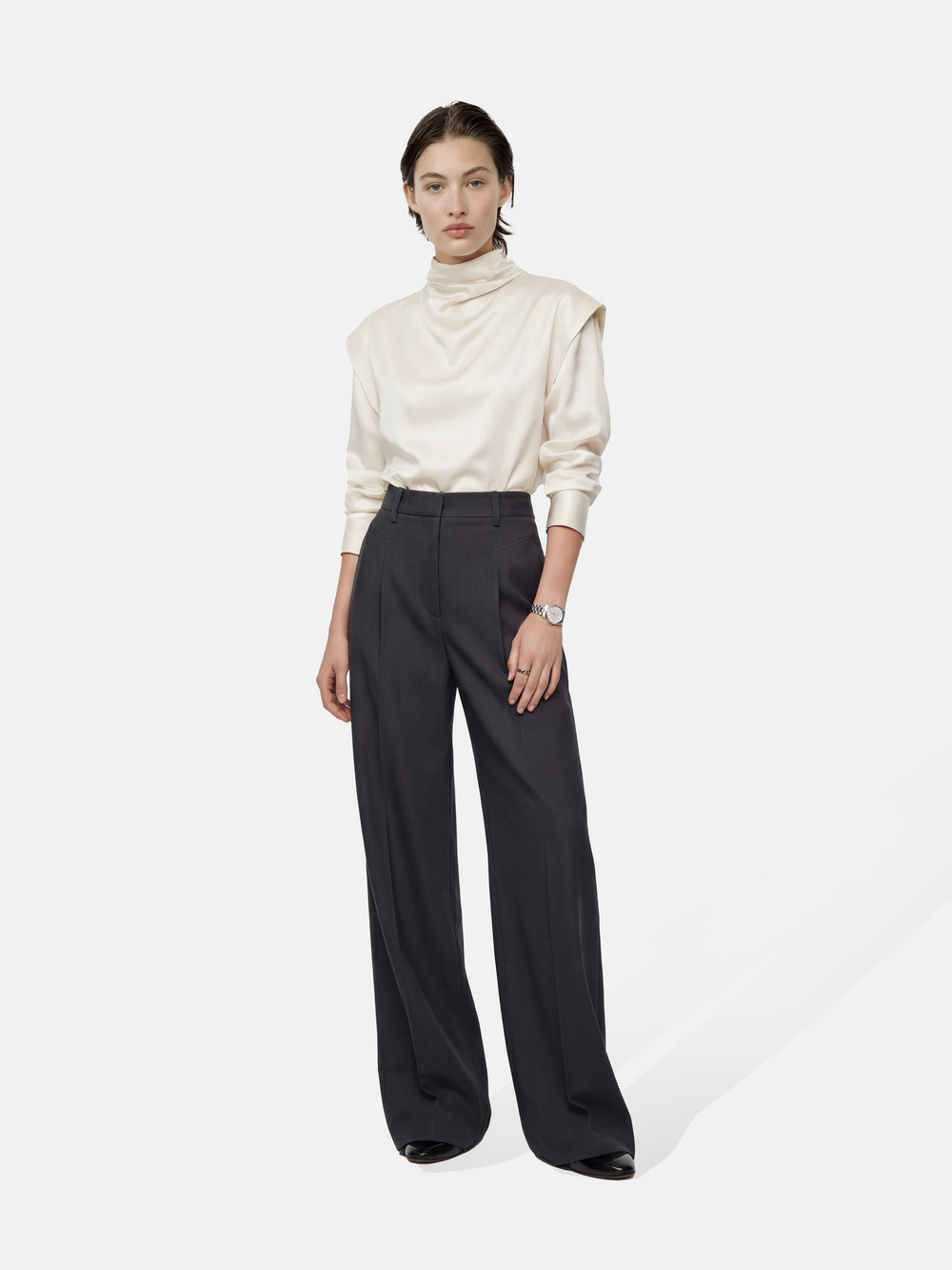 Tailored Wide-Leg Pants โ on model