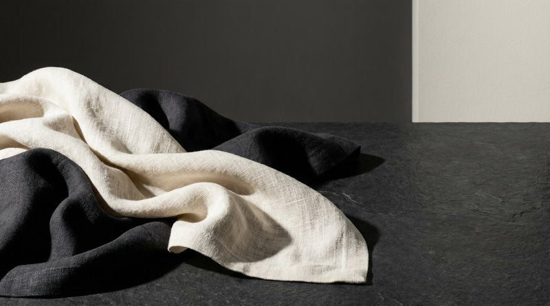 Linen Quality Guide: Touch, Drape, and Visual Cues