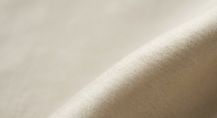 The Difference Between Lambskin and Cowhide: Properties and Uses