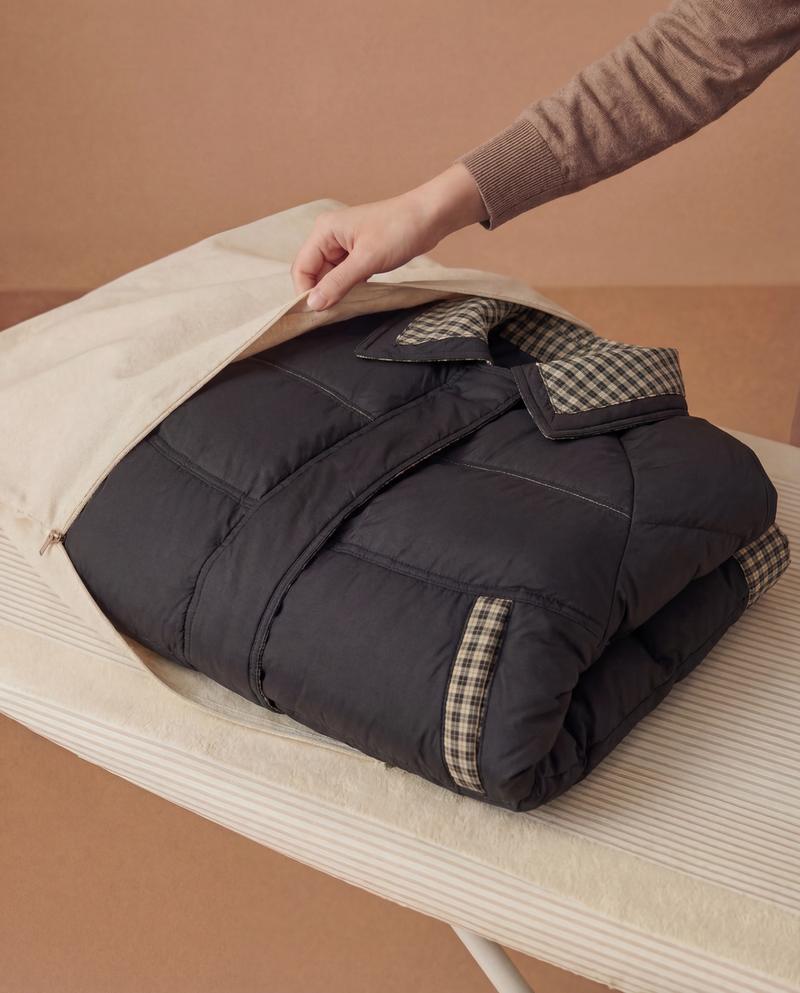 Store without compression: use a breathable dust bag; avoid long-term pressure to preserve loft.