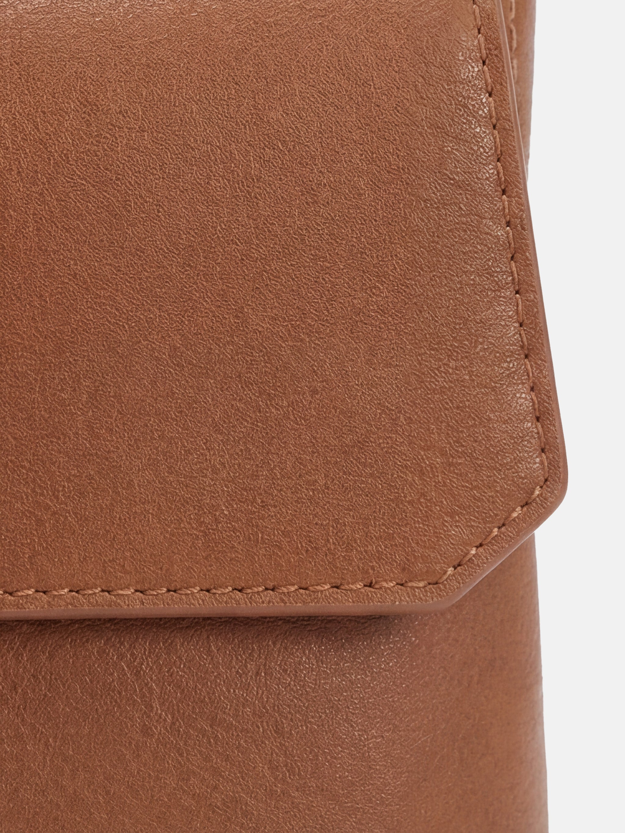 SELVANE Saddle Leather Top-Handle Flap Bag, featuring clean geometry, structured volume, and a precise flap closure.