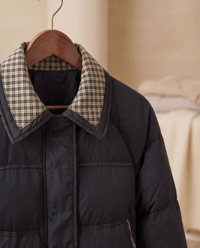 Air after wear: let moisture and heat release naturally to restore loft.