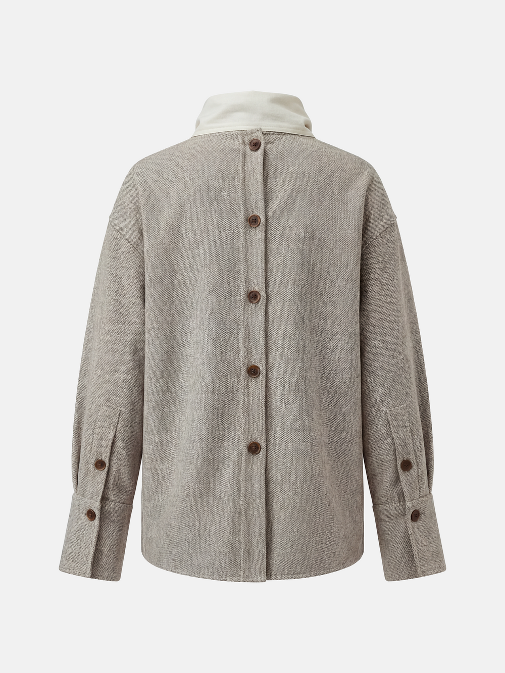 Strukturiertes Oberteil mit Schal-Detail — on model